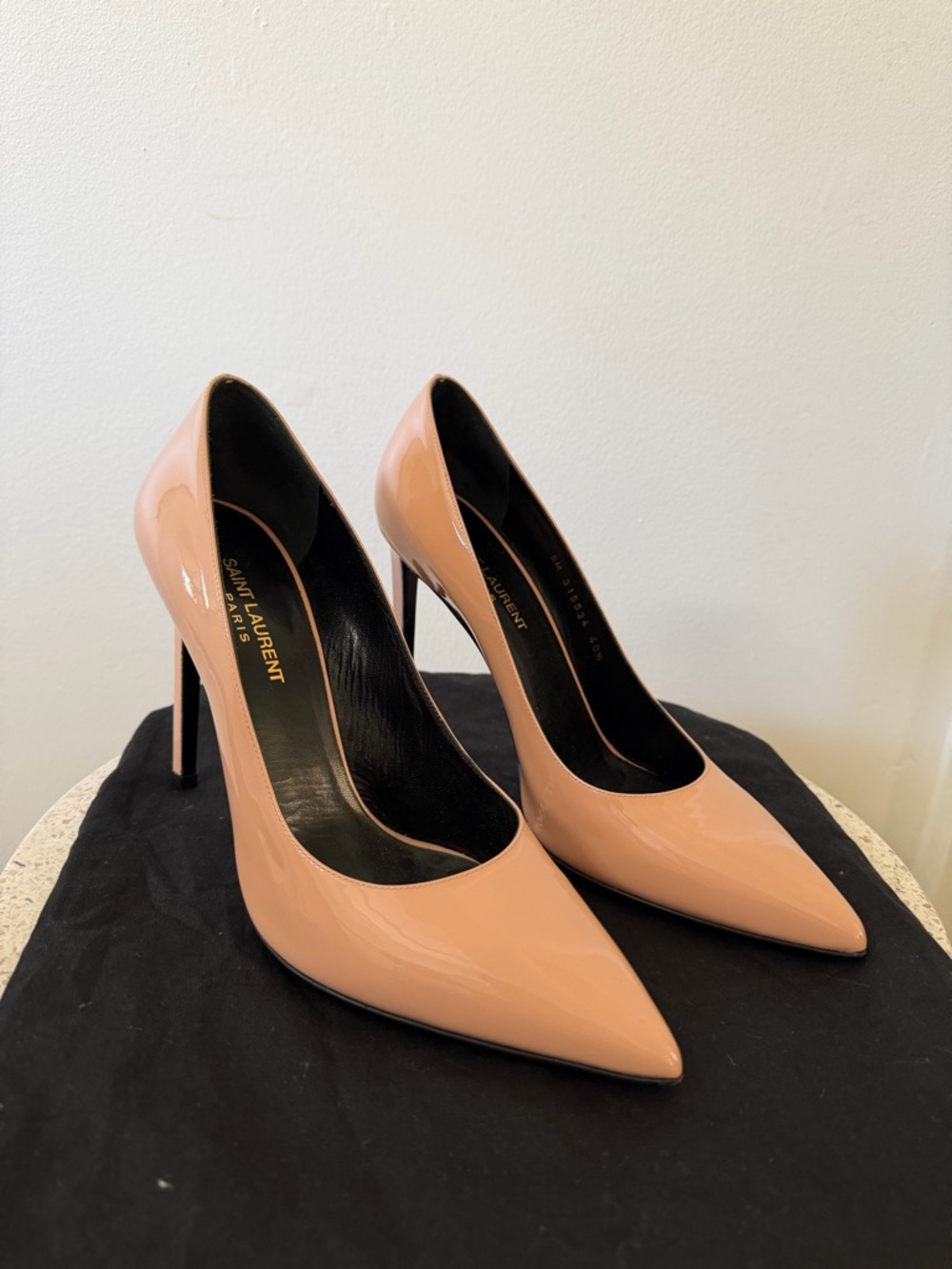 Saint Laurent Anja Stilletto Pump in patent leather - Picture 2 of 7